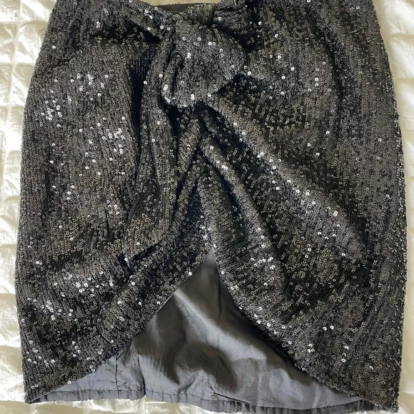 Lioness black sequin mini skirt - Picture 7 of 15